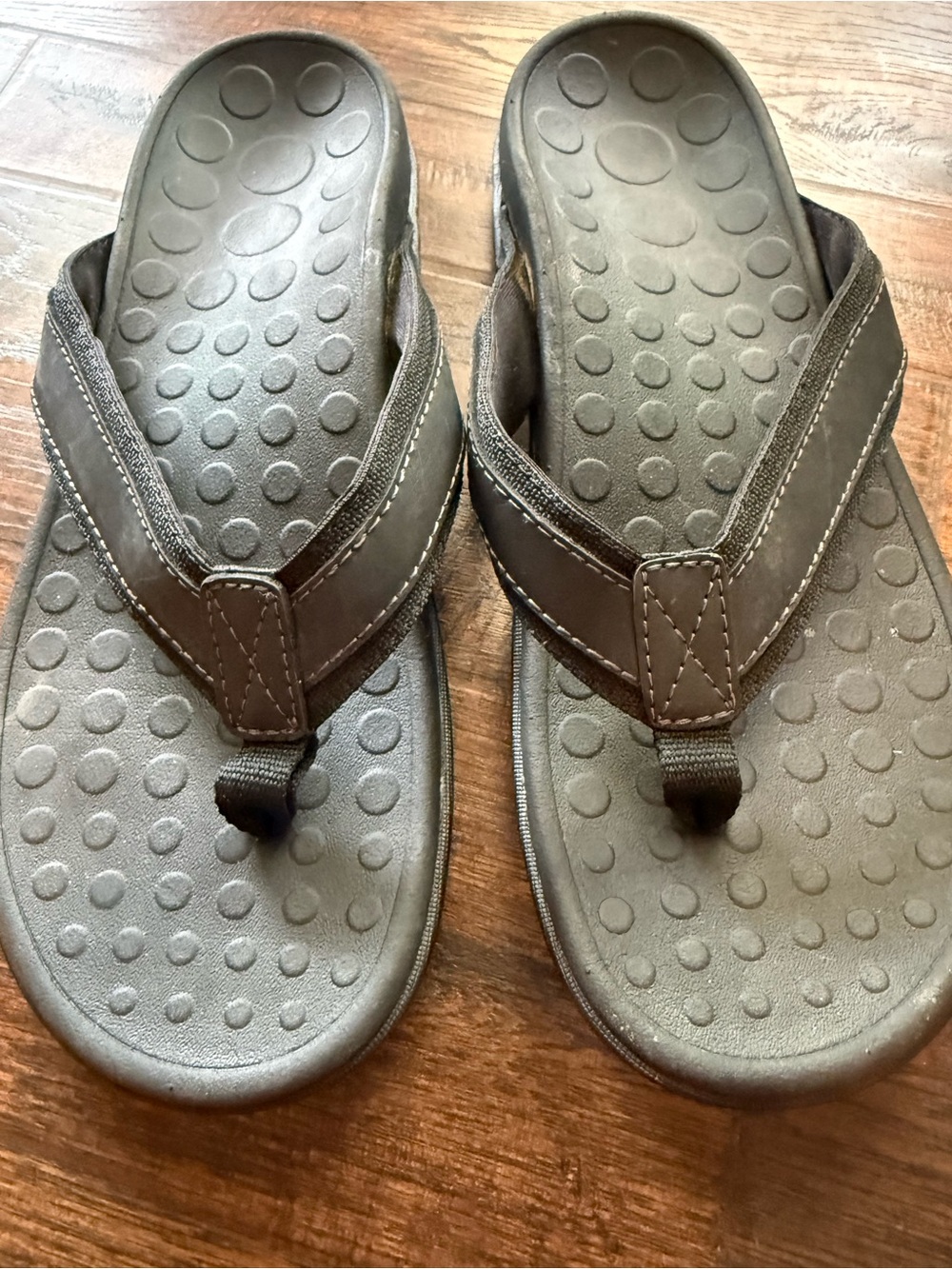 Vionic Tide Men’s Brown Orthotic Arch Support Flip Flops Size 11 EUC
